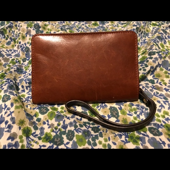 Tignanello wristlet - Picture 3 of 6